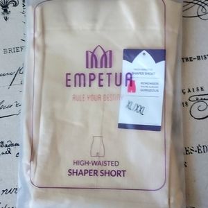 Shaping shorts sz XL/XXL